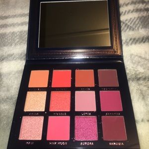 ACE BEAUTE SCARLET DUSK EYESHADOW PALETTE